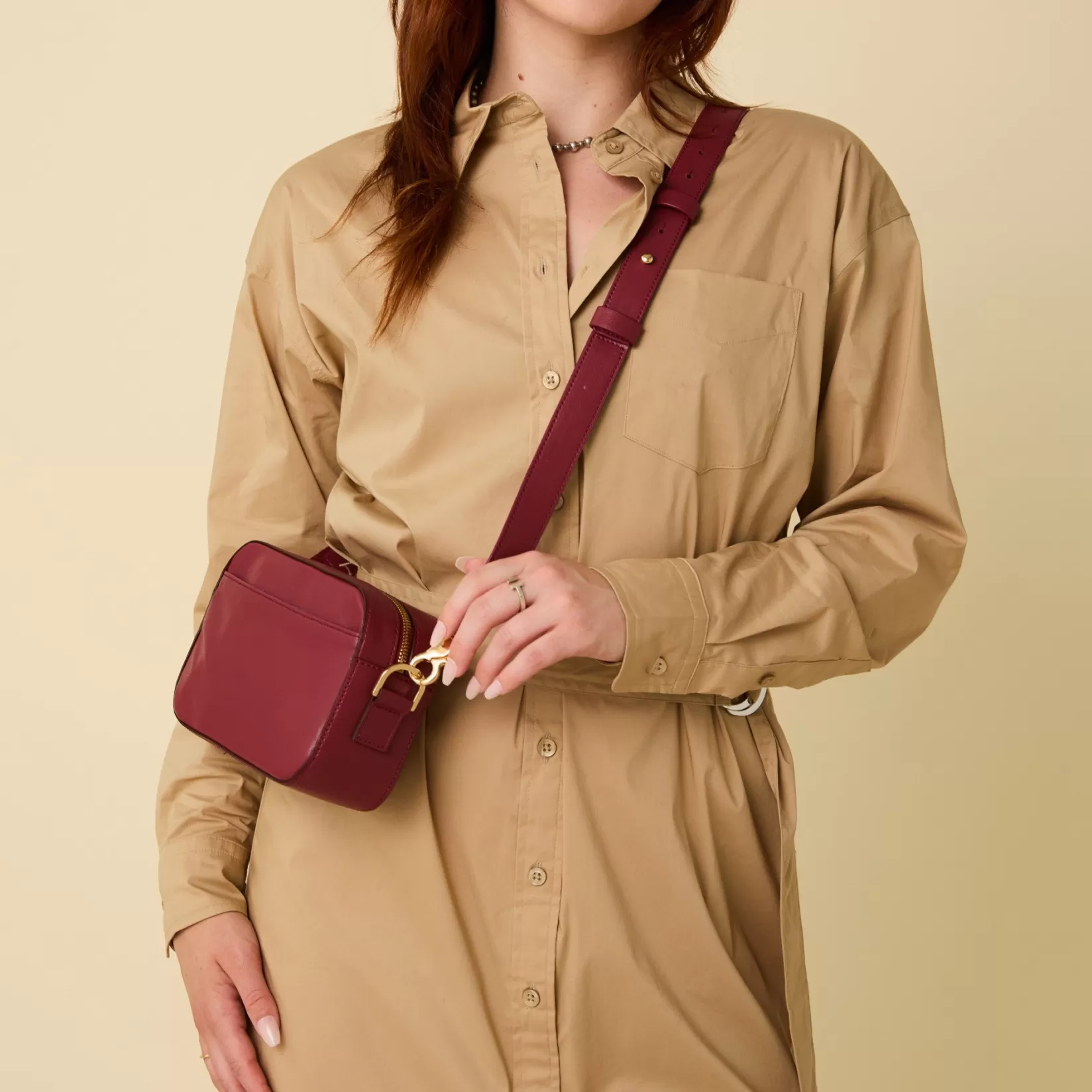 Sale Allégorie Gala Crossbody Camera Bag (Wine)